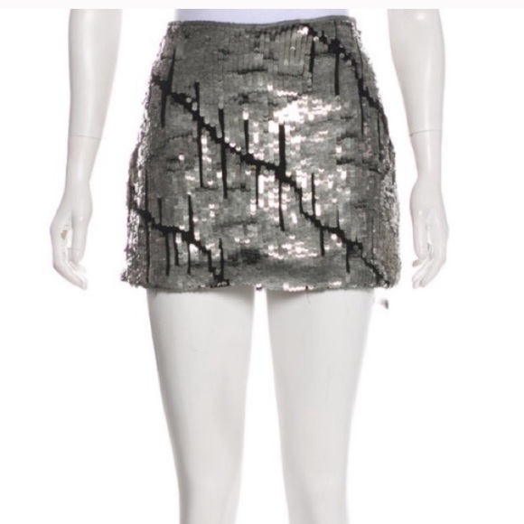GRYPHON VEIN mini Sequin Silver Skirt Short - Picture 3 of 8